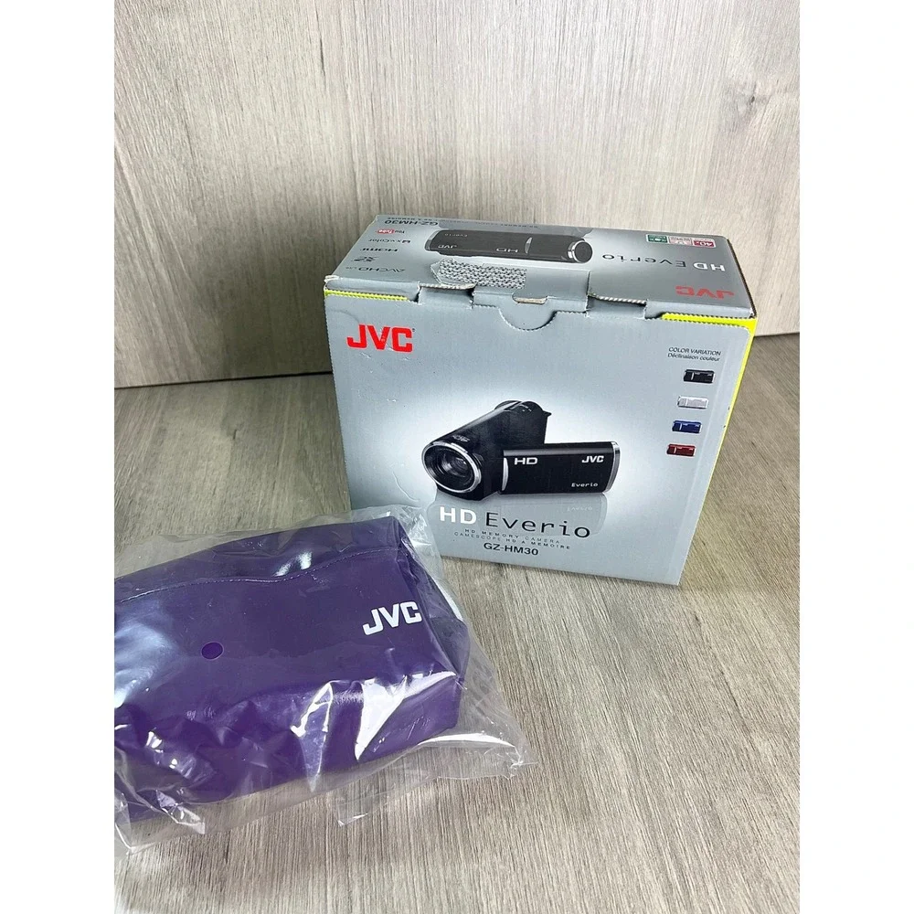 JVC HD Everio GZ-HM30 Purple Digital Camcorder 40x Optical Zoom GZ-HM30VU Boxed